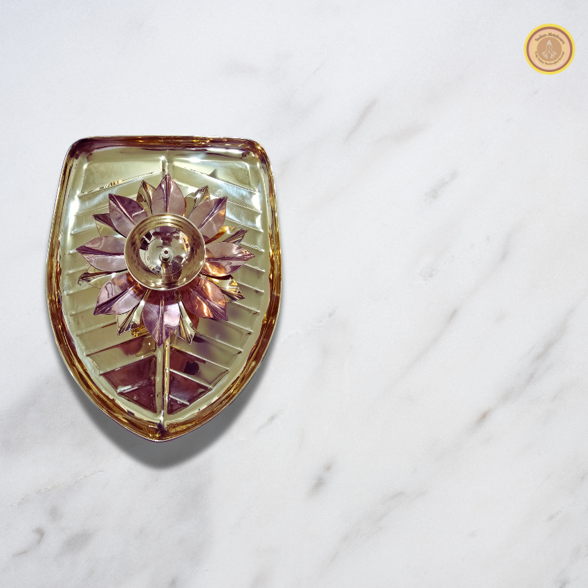 Brass leaf shape tray with copper brass diya (Big)
