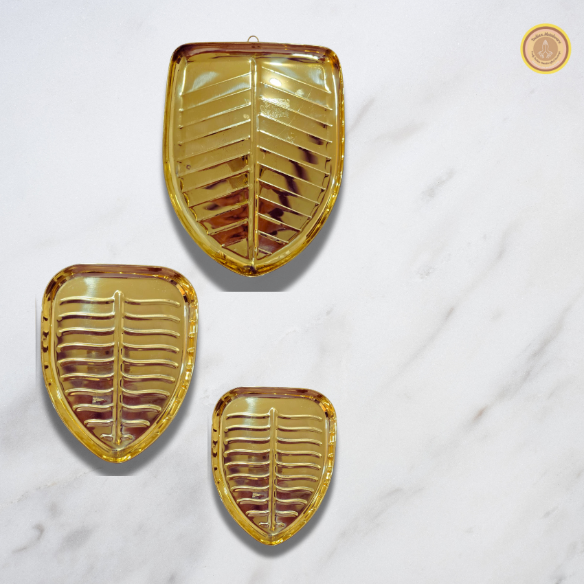 Brass leaf shape tray set of 3